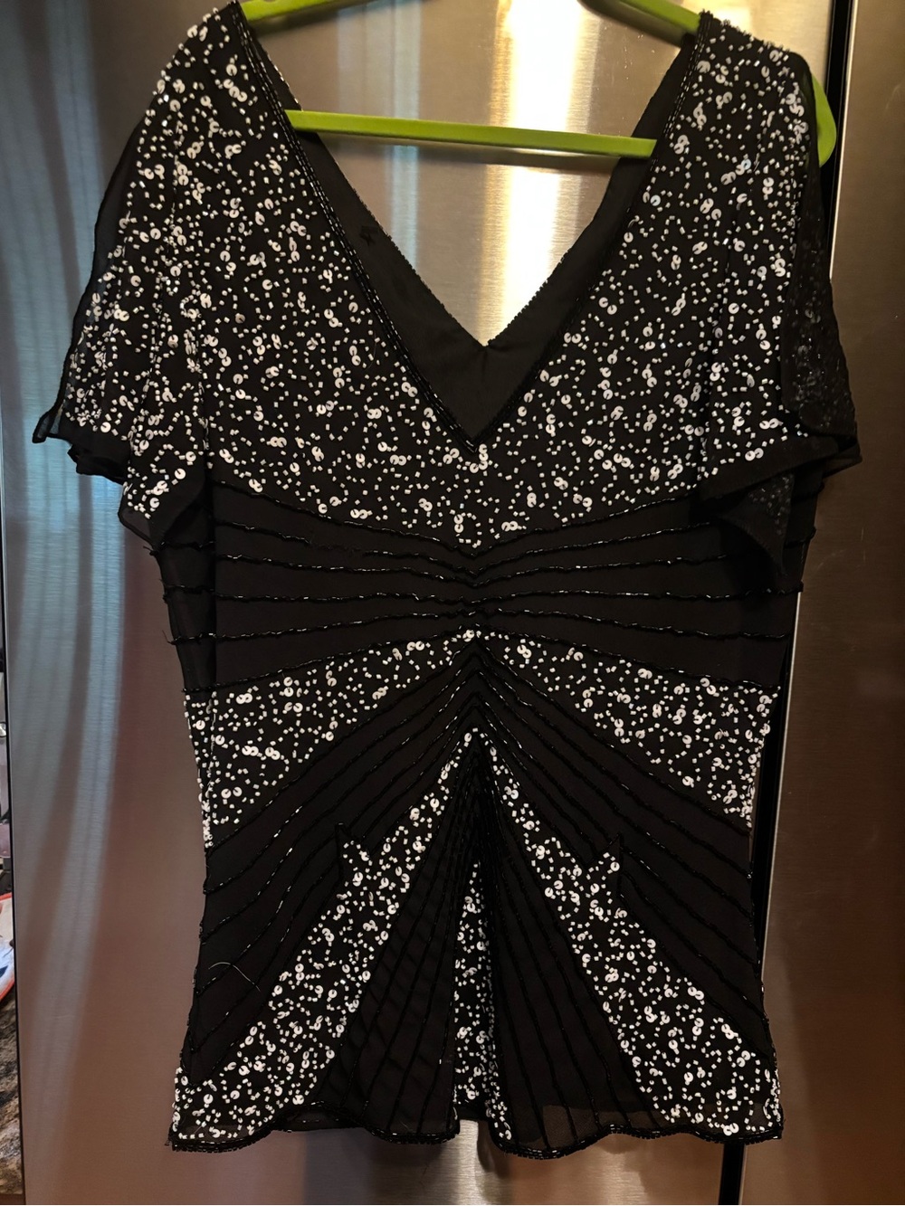 Swing White and Silver Beaded/ Sequin V-Neck Top - size 42